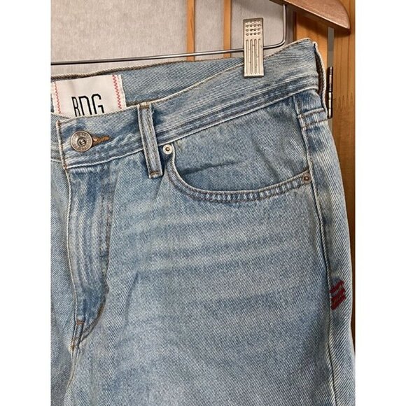 BDG Urban Outfitters Men's 32x32 Dad Slim Taper Fit Jeans Light Wash Blue Cotton - Picture 2 of 11